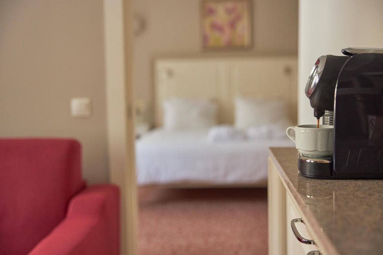 Ratonda Centrum Hotel 4*